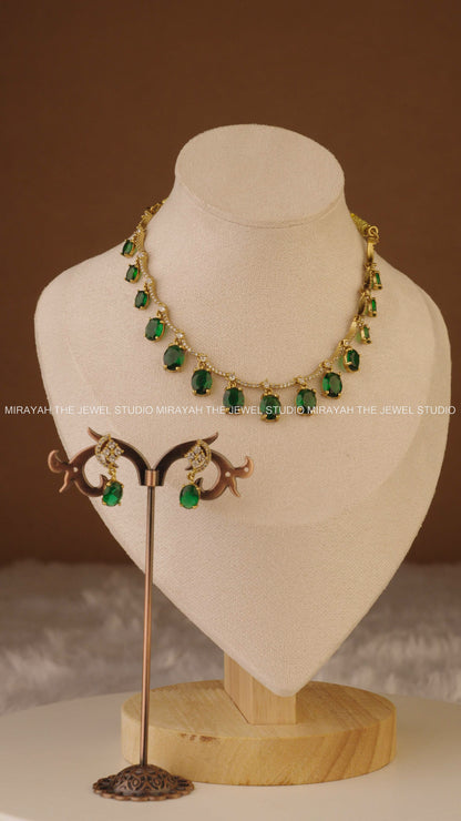 DEW DROPS AD NECKLACE - GREEN