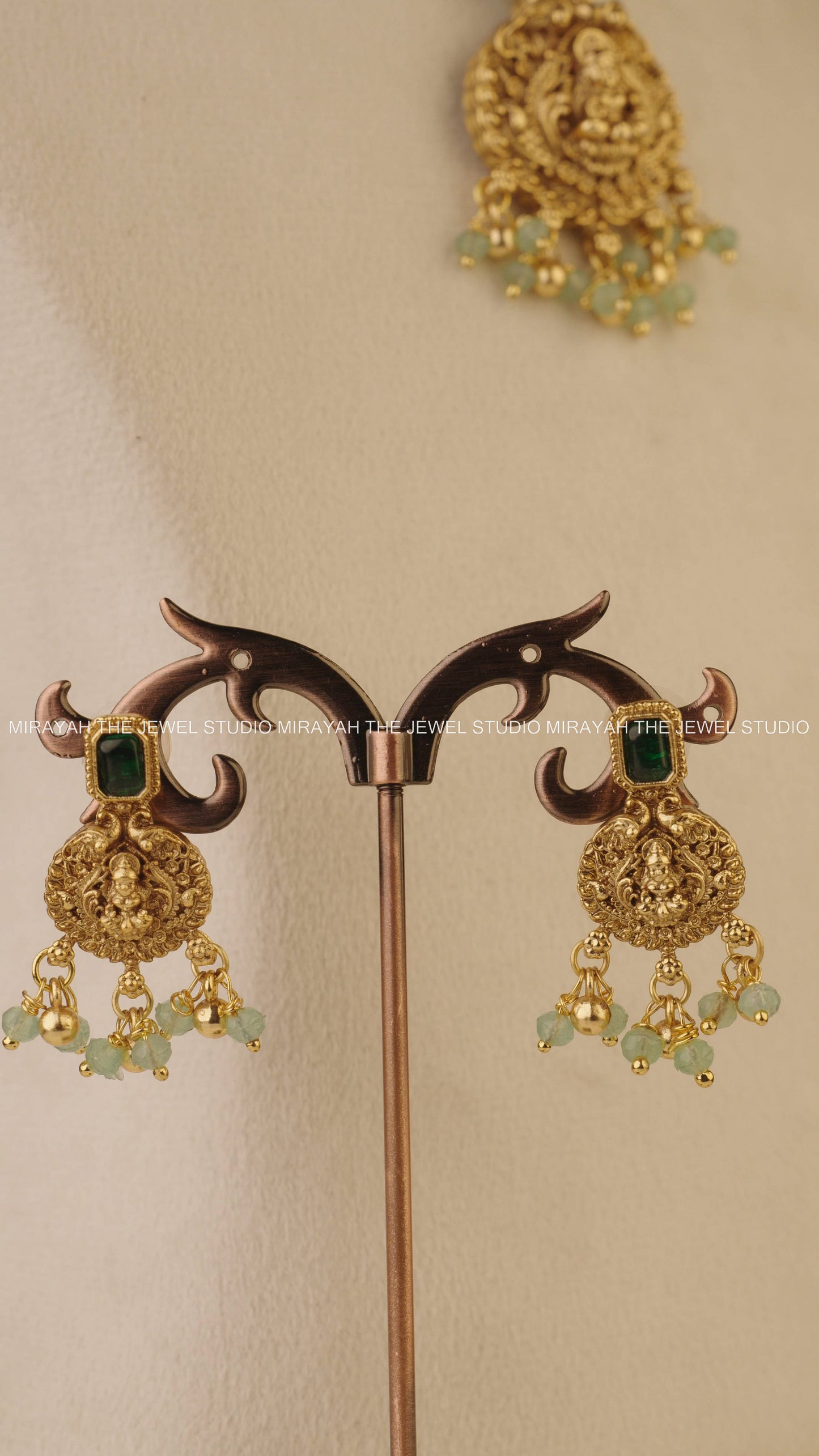 PADMA VEDA INVISIBLE NECKLACE - GREEN