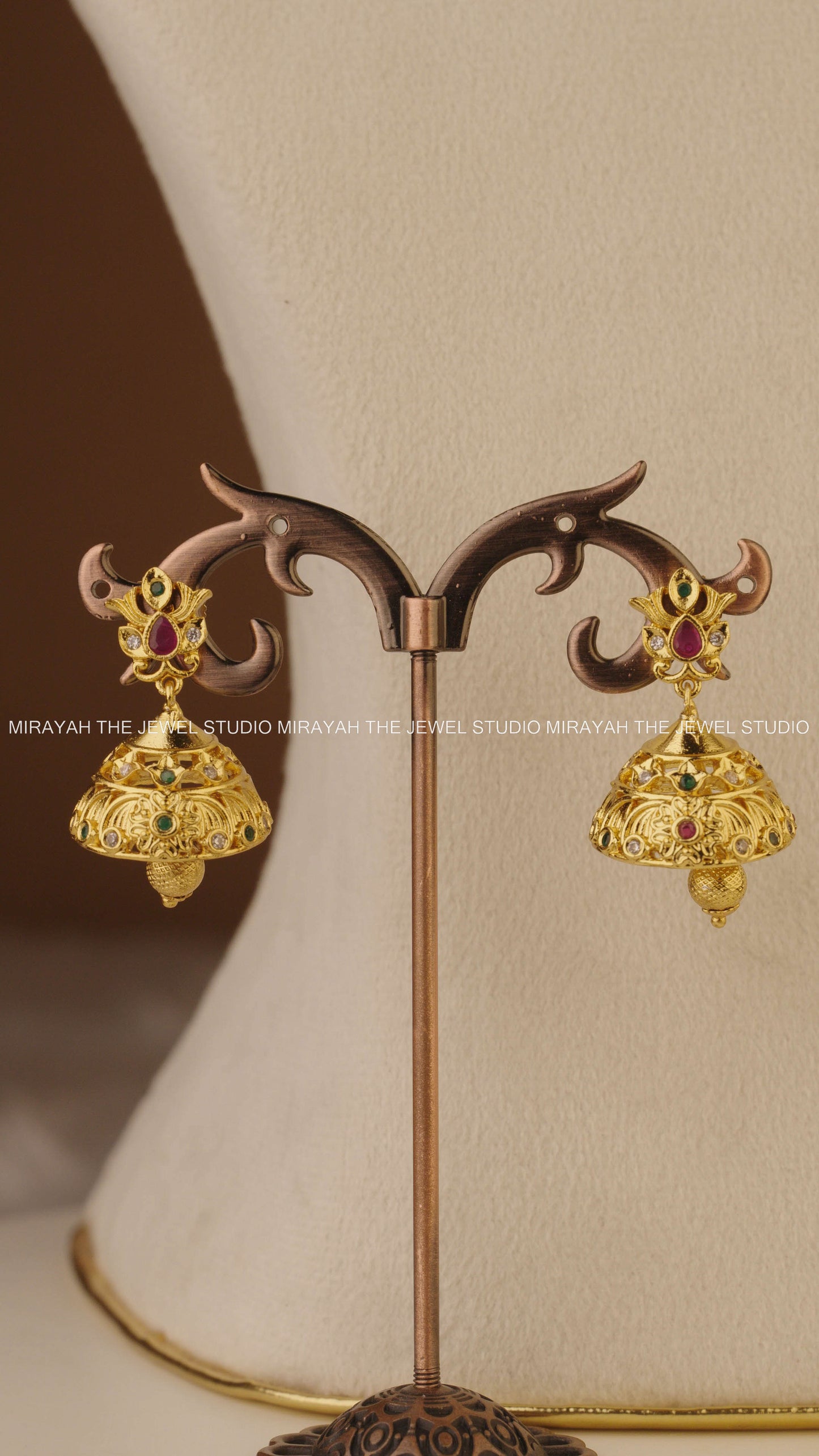 GOLD RAM PARIVAR CHOKER