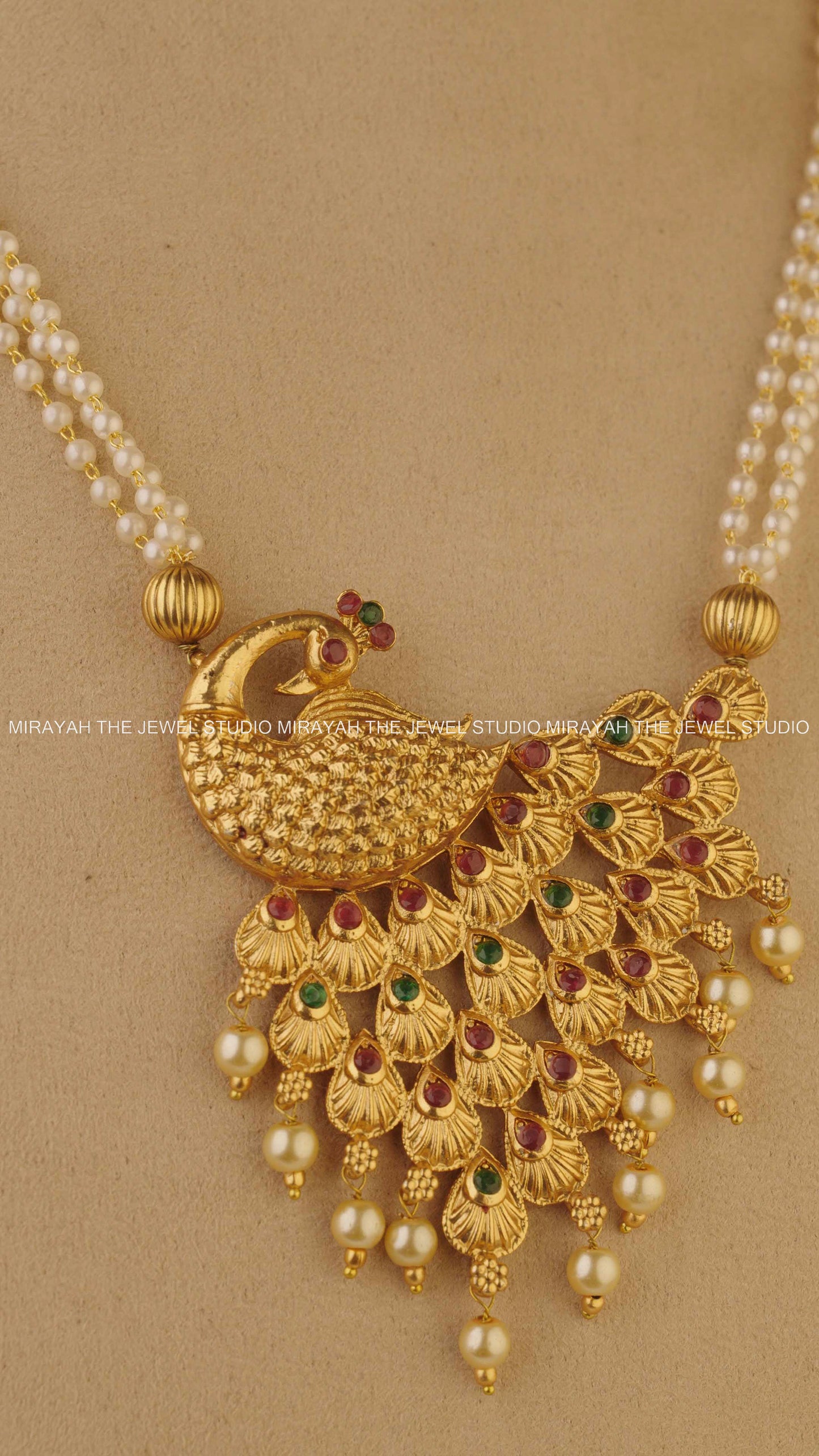 AARAVI FEATHERS MID HARAM