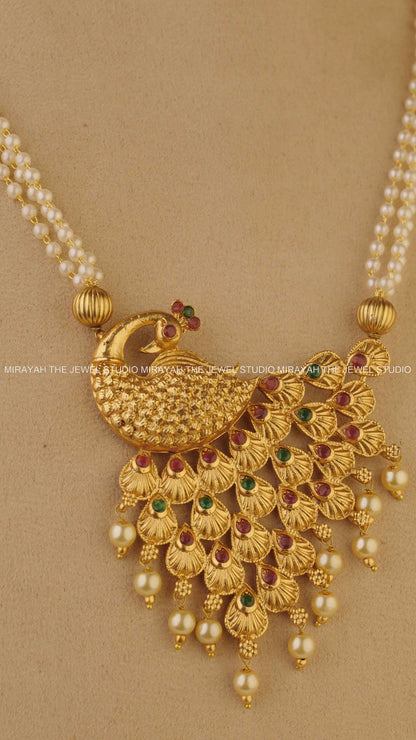 AARAVI FEATHERS MID HARAM