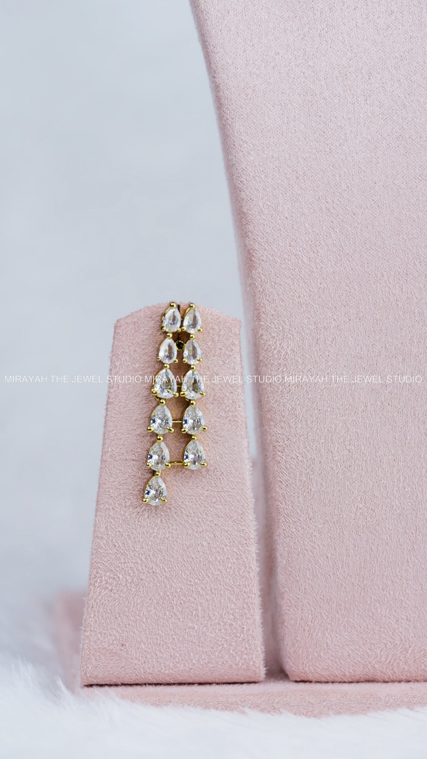 PREMIUM VICTORIAN SLEEK NECKLACE