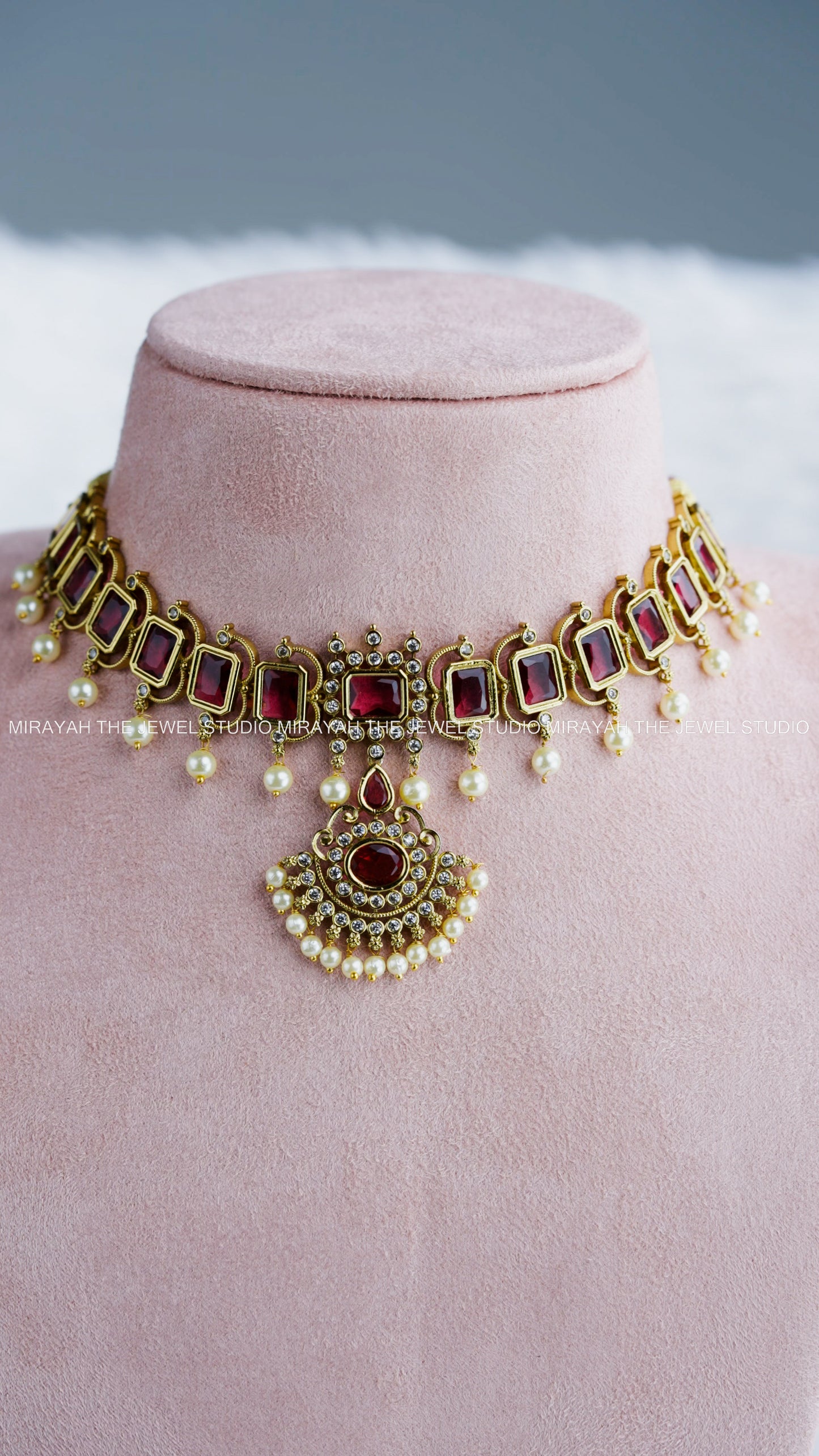 BOX SEQUENCE ATTIGAI NECLACE - RED