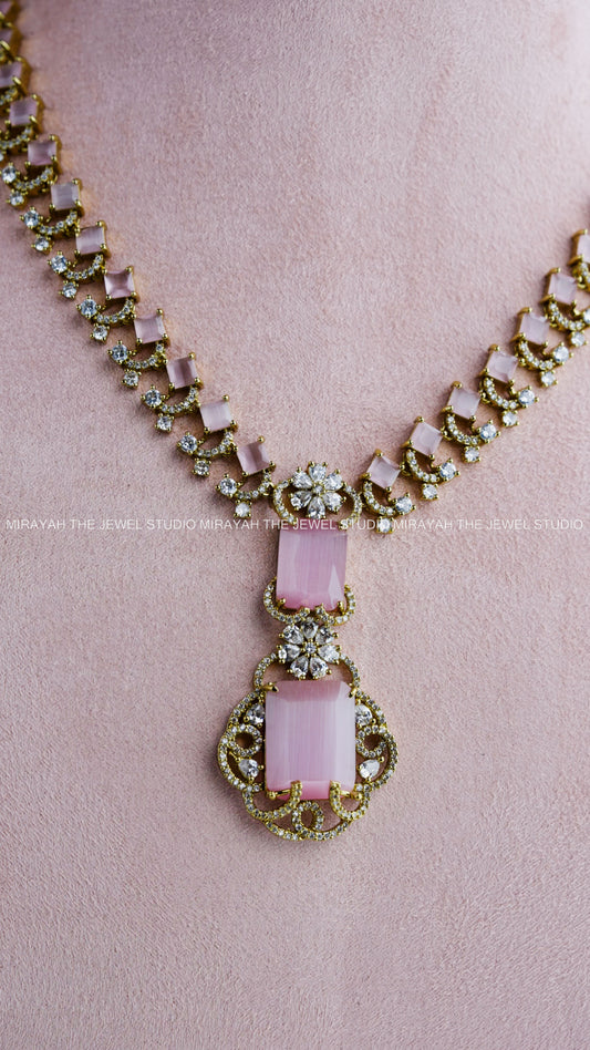 NITA AMBANI AD MIDHARAM - PINK