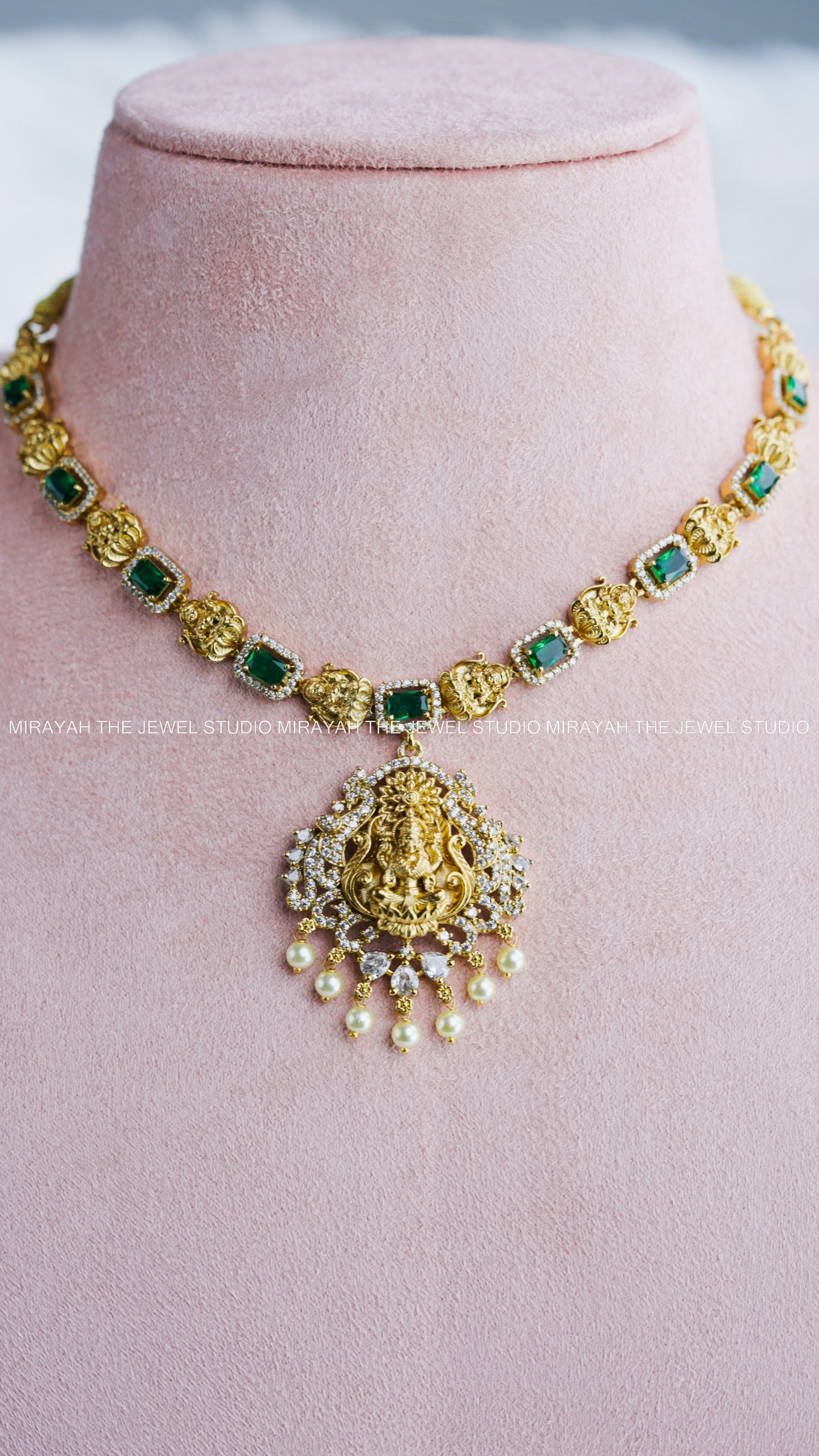 PREMIUM AD TULASI PEANDANT NECKLACE - GREEN