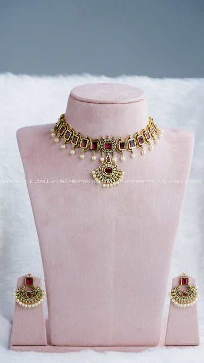 BOX SEQUENCE ATTIGAI NECLACE - RED