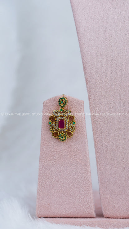 PREMIUM LEAFY CUT AD NECKLACE