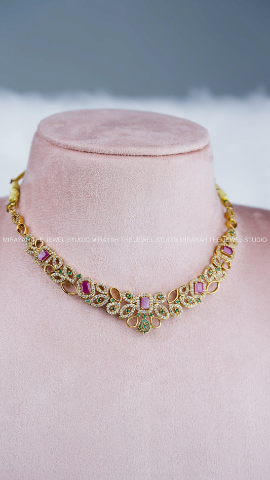PREMIUM LEAFY CUT AD NECKLACE