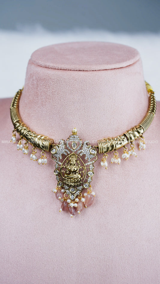 MAHALAKSHMI KANTI NECKLACE - WINE