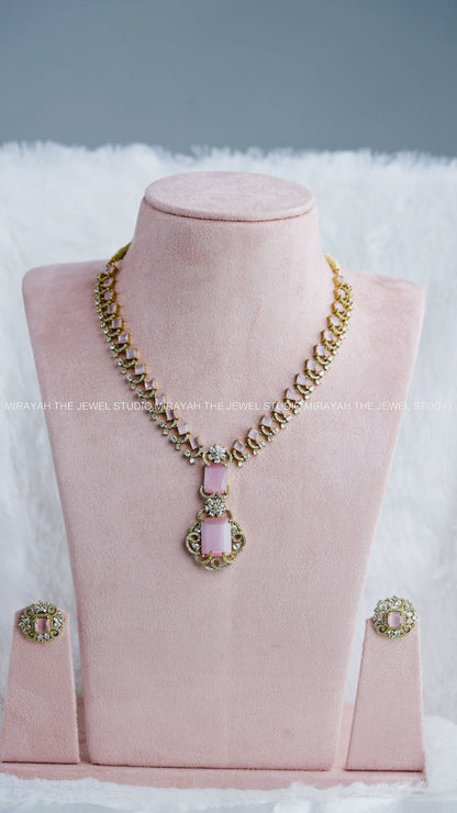 NITA AMBANI AD MIDHARAM - PINK