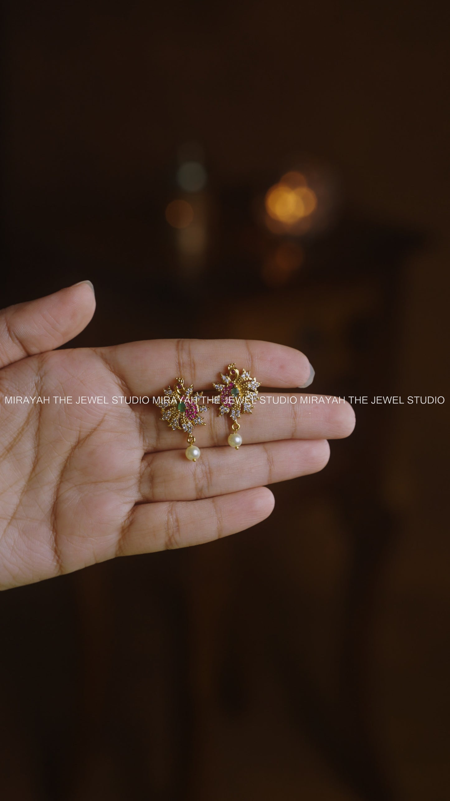 DANCING PEACOCK AD PENDANT NECKLACE