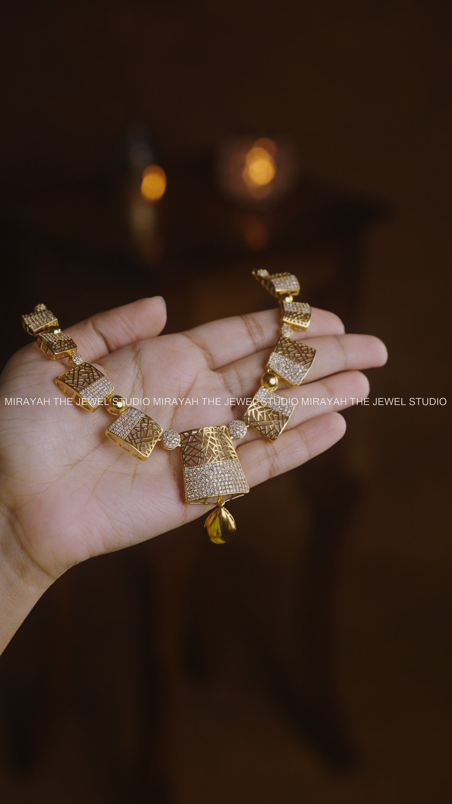 PREMIUM AD SQUARE MESH NECKLACE