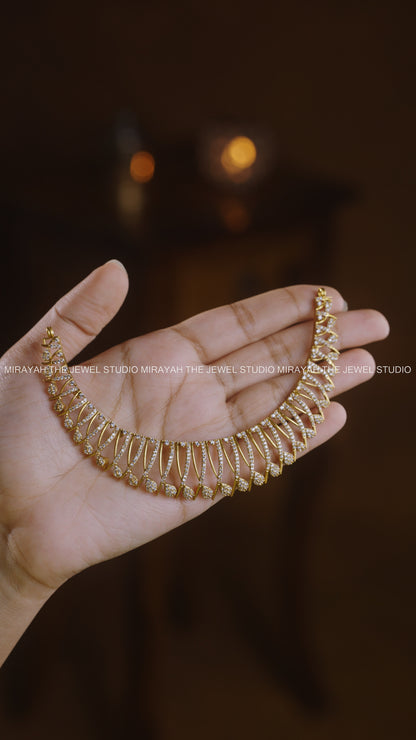 PREMIUM AD GEOMETRIC NECKLACE