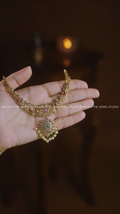 RUBY GREEN FLORAL AD NECKLACE