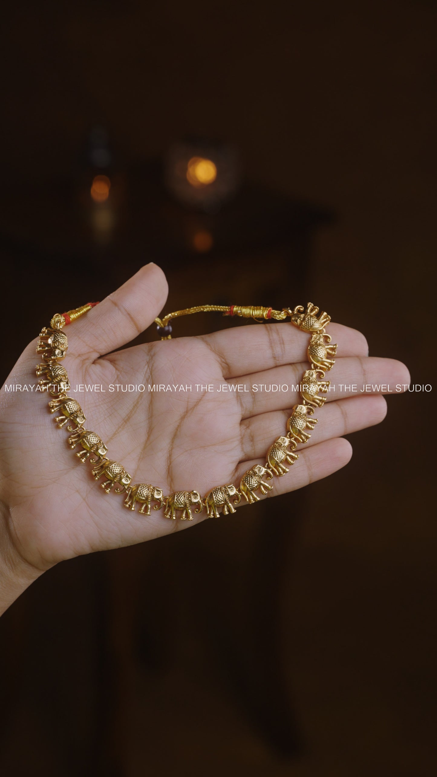 MINIMAL ELEPHANT SEQUENCE NECKLACE