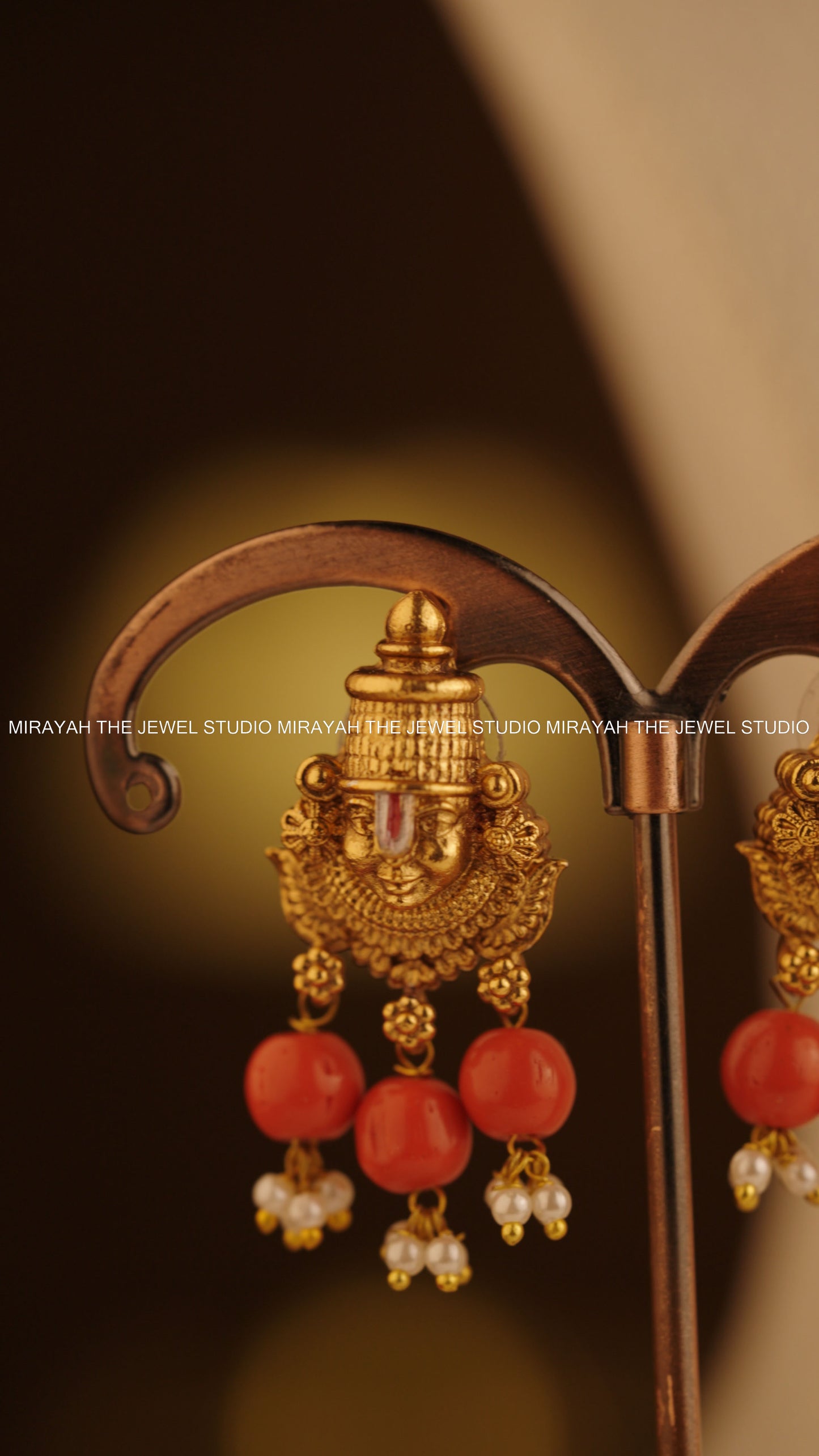 TIRUMALA TEJAS NECKLACE - CORAL