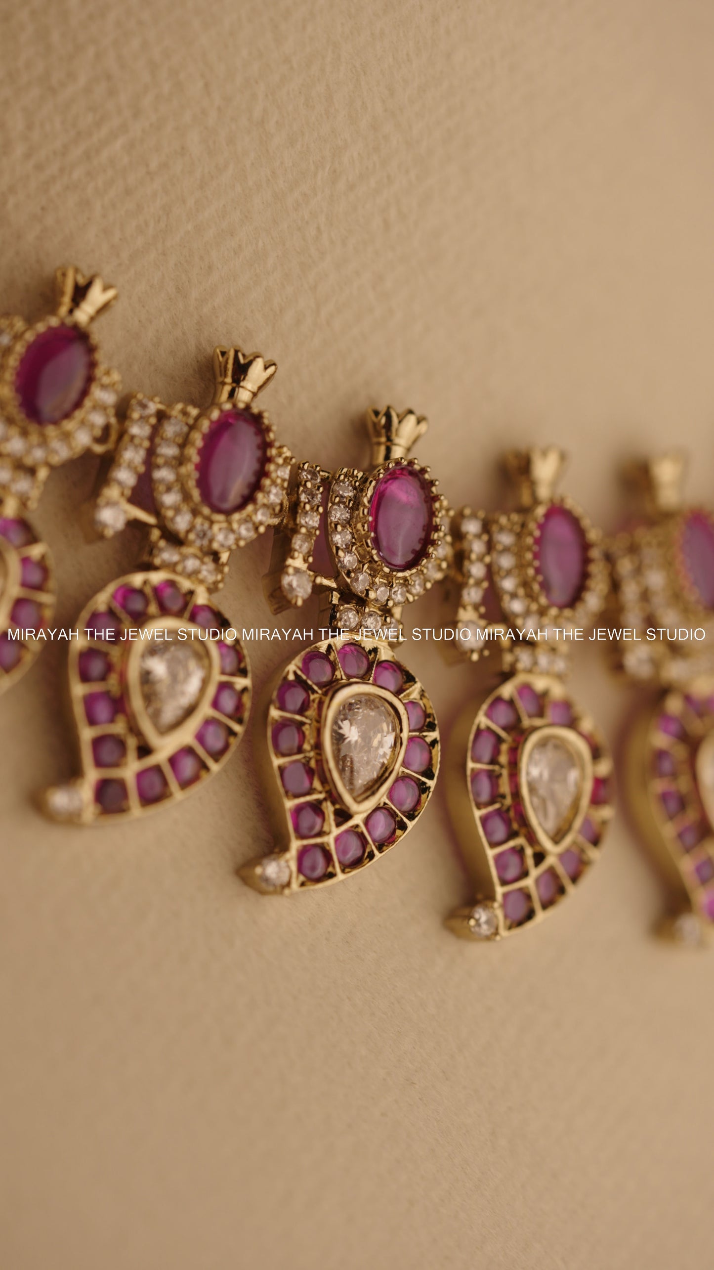 MANGO REGALIA NECKLACE - PURPLE