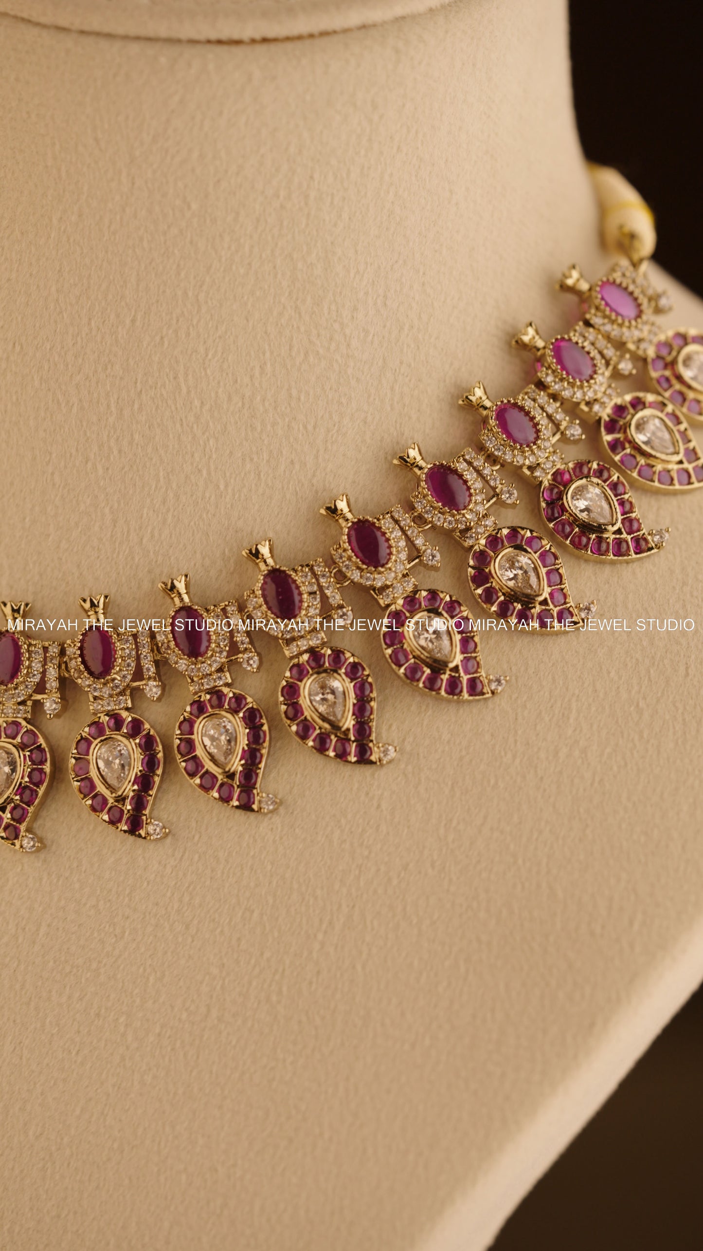 MANGO REGALIA NECKLACE - PURPLE