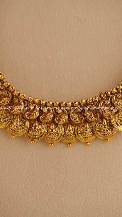 GOLD VISHRAANTHI HARAM