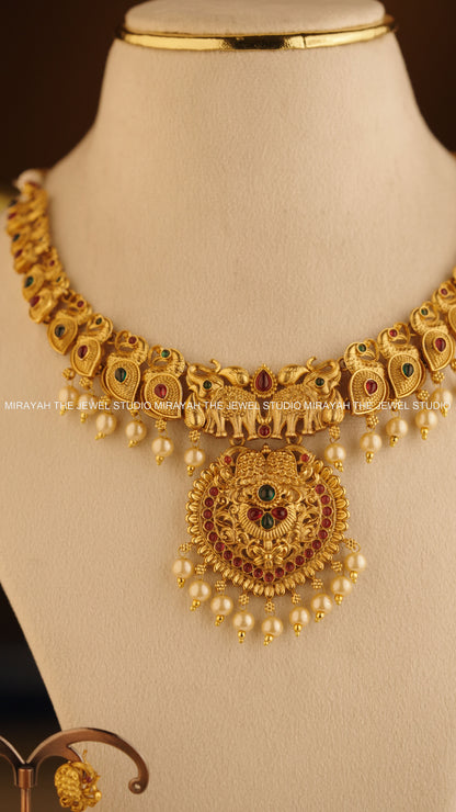 GAJA MAYUKHA NECKLACE - RED AND GREEN