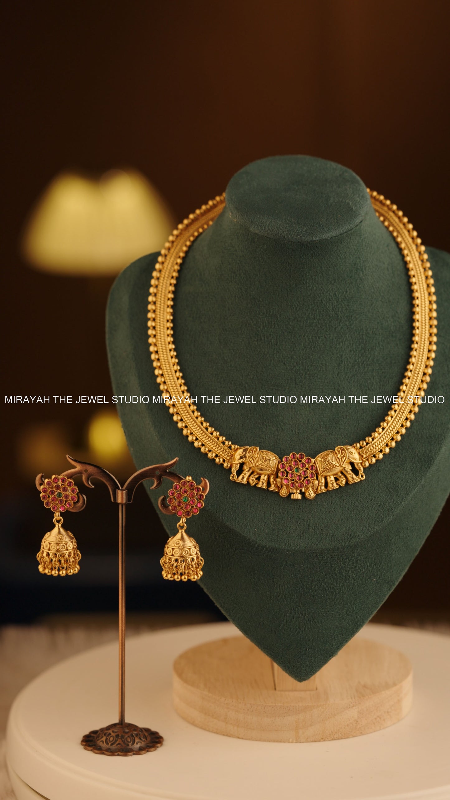 GAJA PUSHPA NECKLACE (SCREW TYPE)