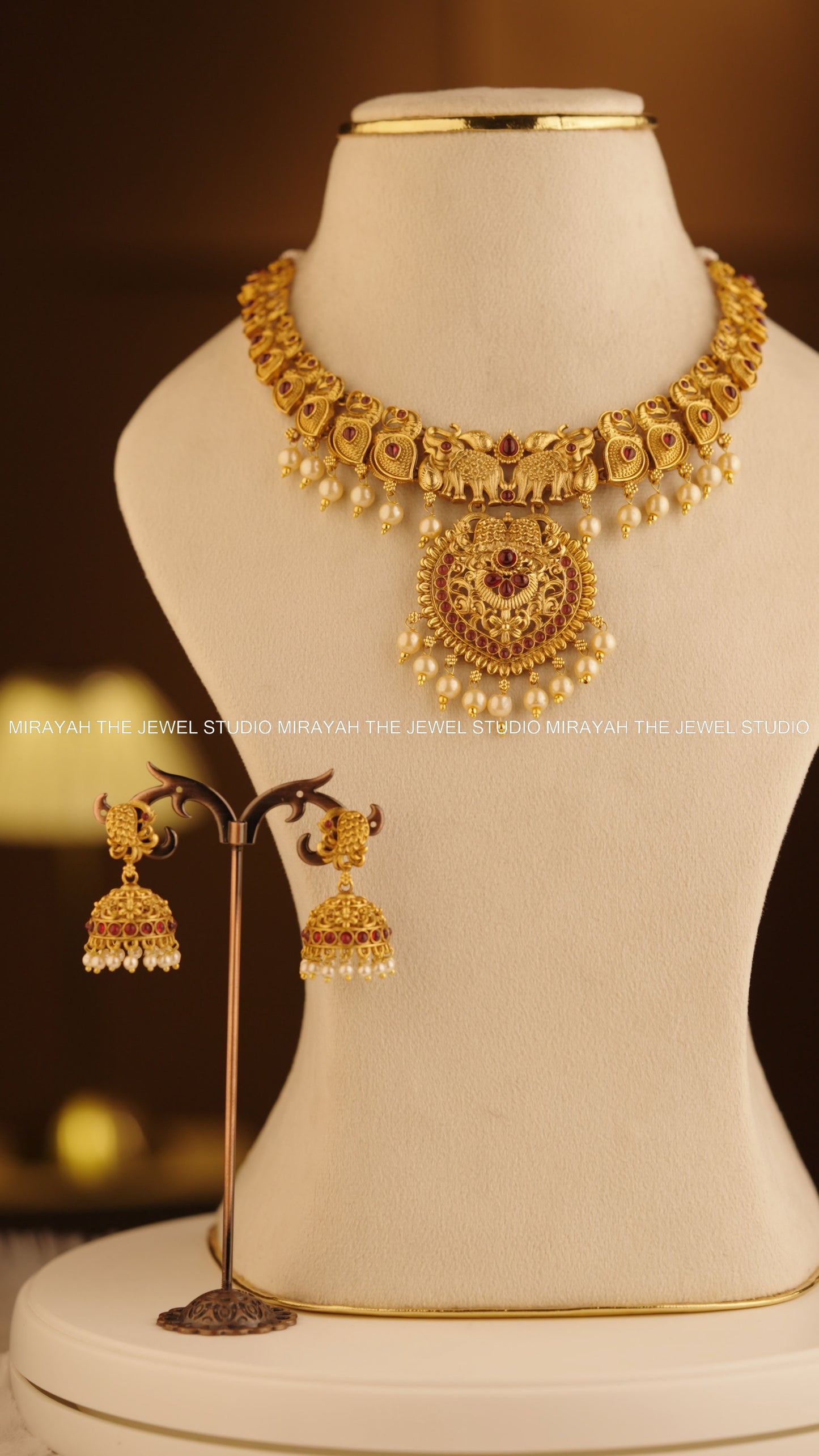 GAJA MAYUKHA NECKLACE - RED
