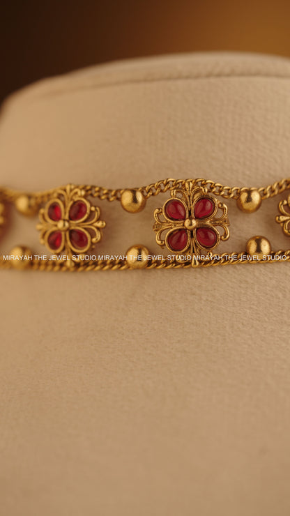 SIMPLE FLORA CHOKER - RED