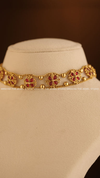 SIMPLE FLORA CHOKER - RED