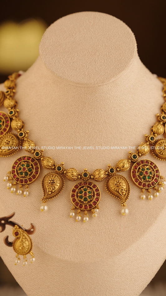 MANGA CHAKRAM NECKLACE
