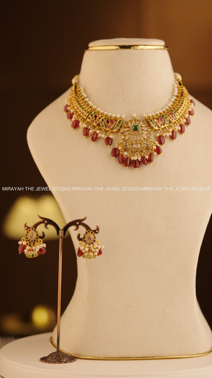 BLOOM REGALIA NECKLACE - MAROON