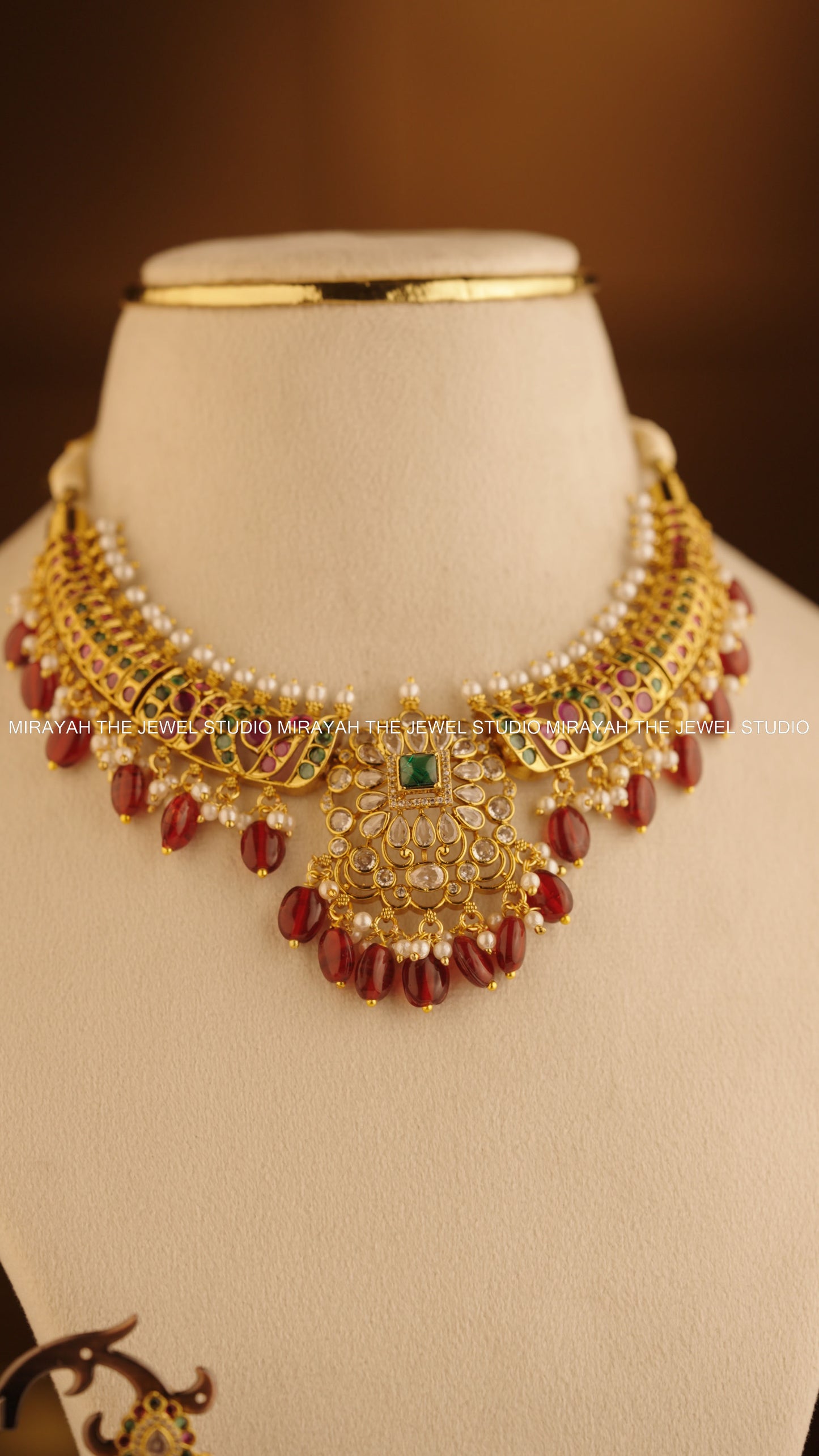 BLOOM REGALIA NECKLACE - MAROON