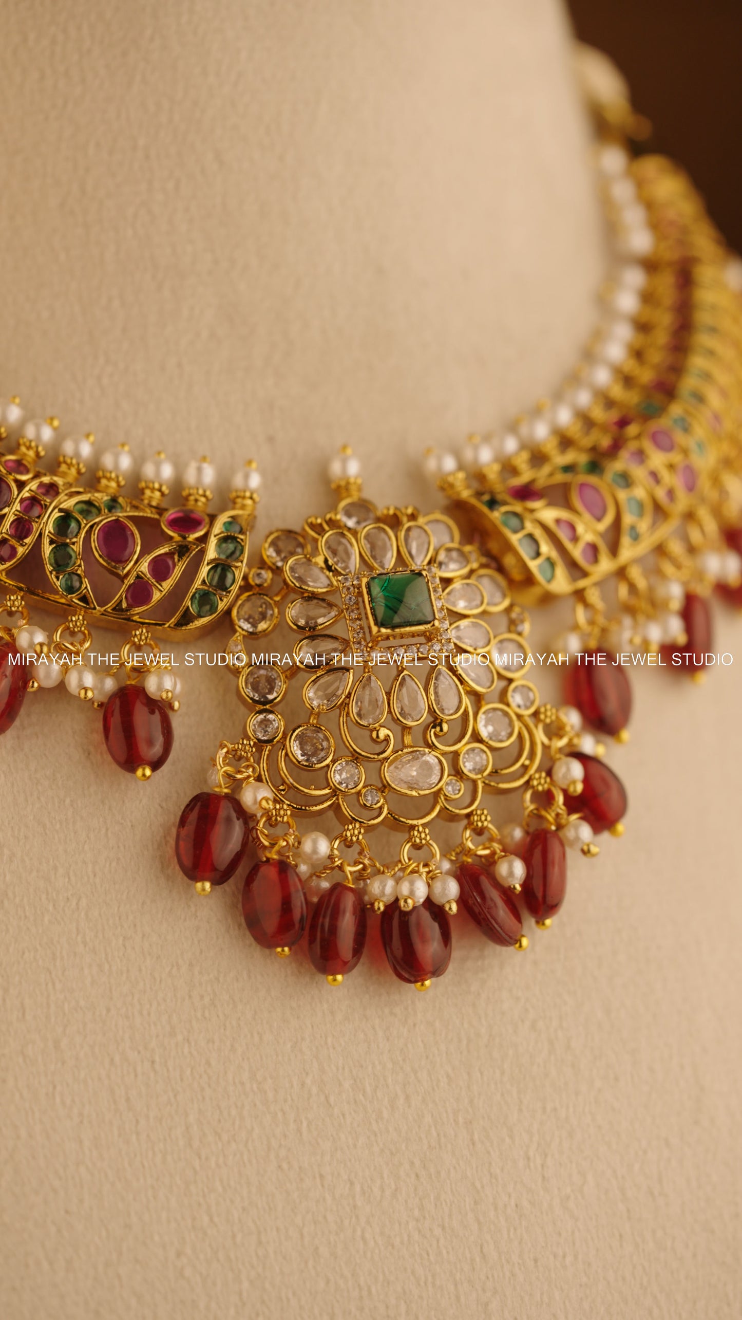 BLOOM REGALIA NECKLACE - MAROON