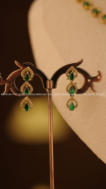 RADIANT DEW AD NECKLACE - GREEN