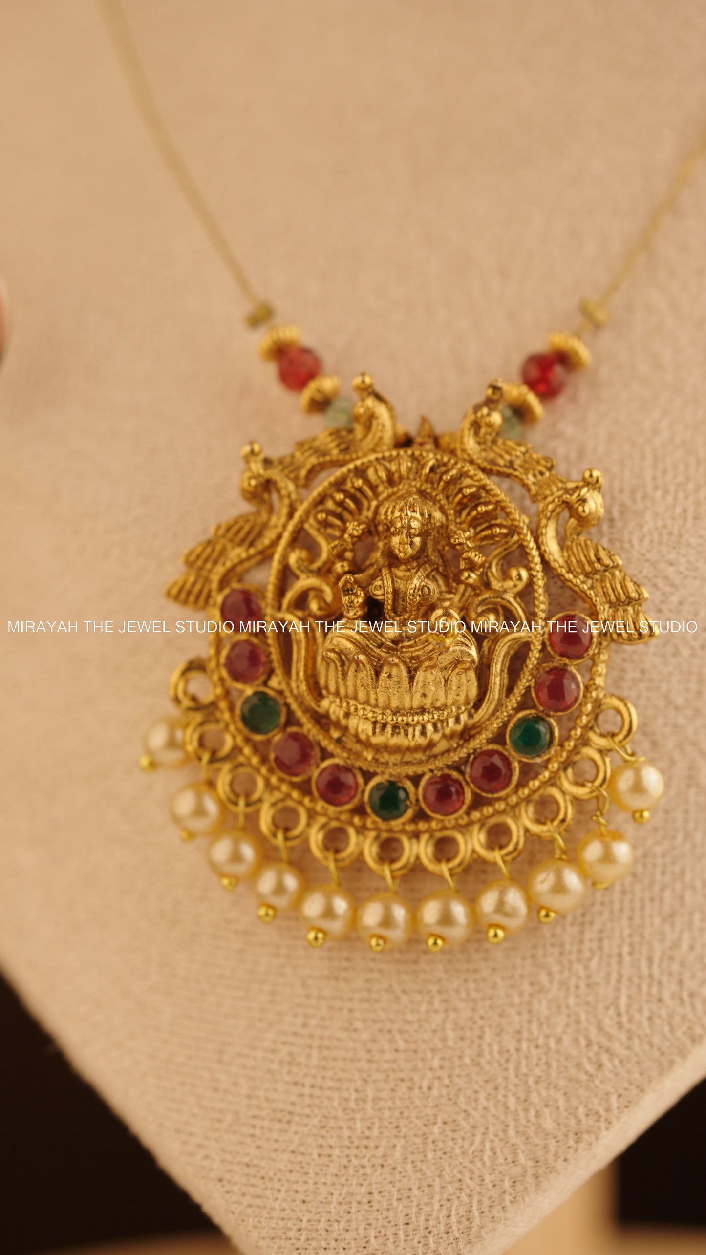 LAKSHMI PRABHA INVISIBLE NECKLACE