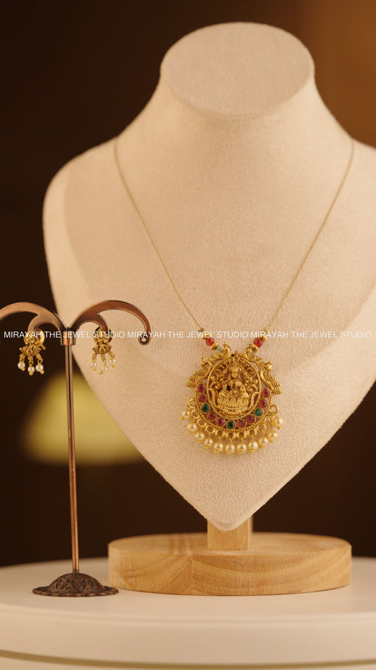 LAKSHMI PRABHA INVISIBLE NECKLACE