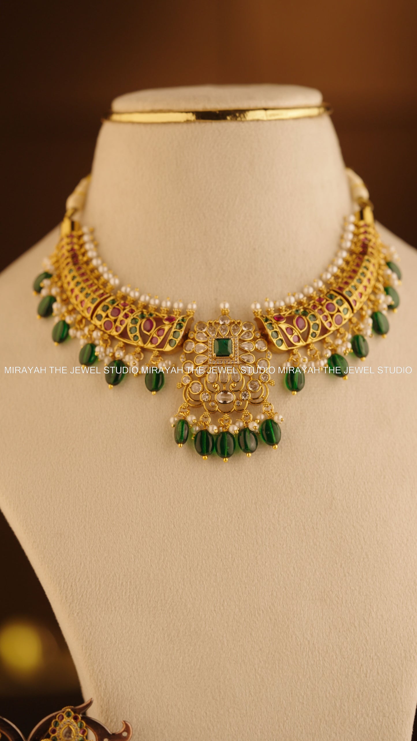 BLOOM REGALIA NECKLACE - GREEN