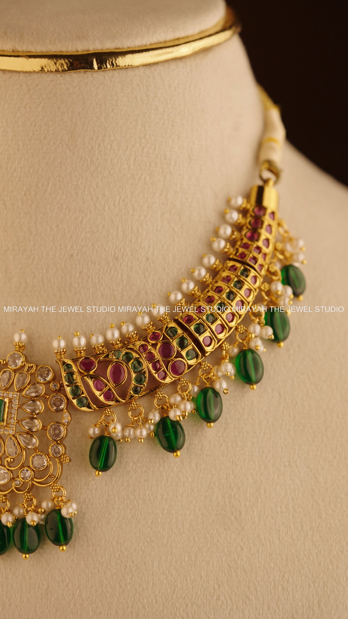 BLOOM REGALIA NECKLACE - GREEN