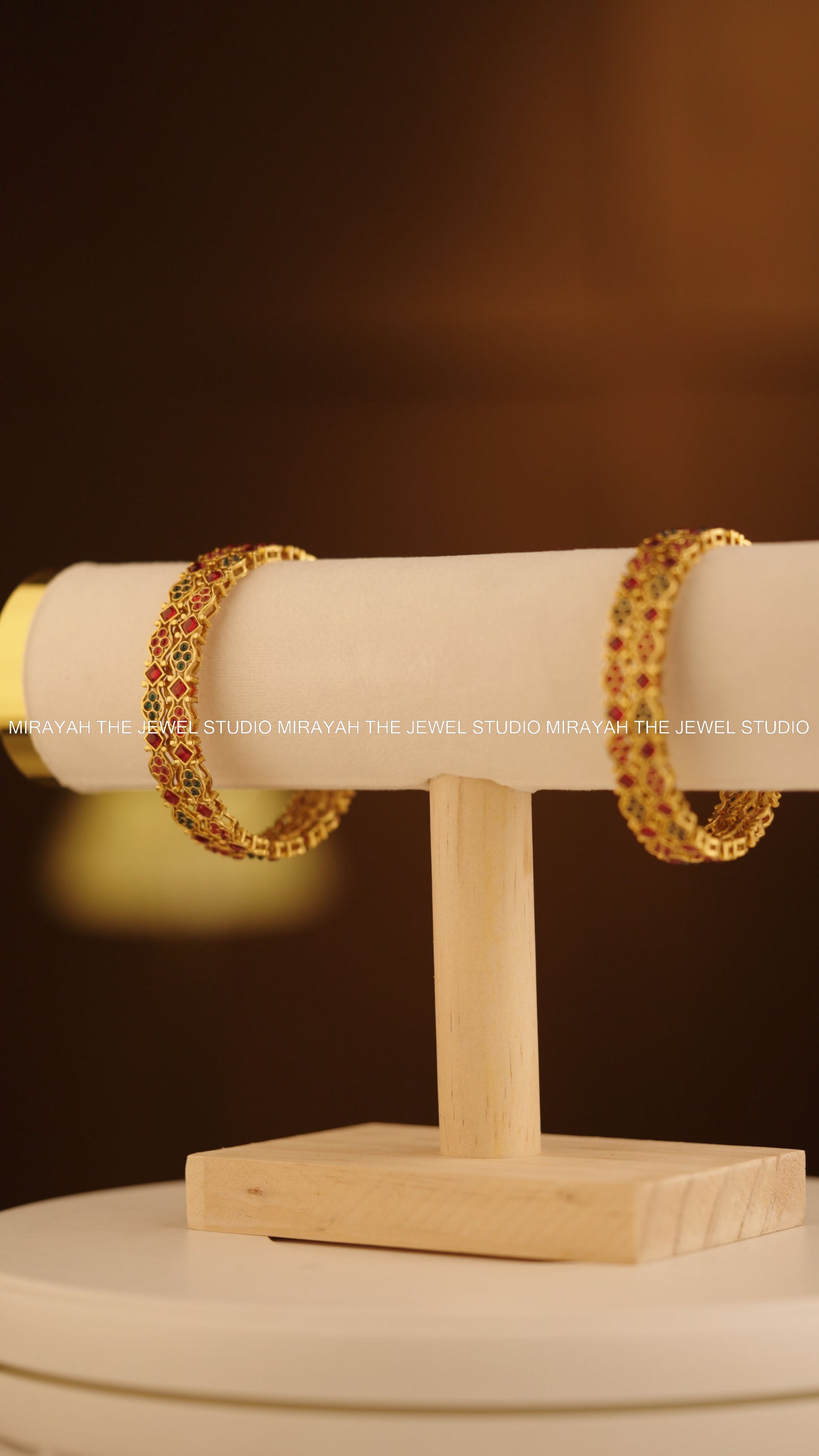 RATNA REKHA BANGLE