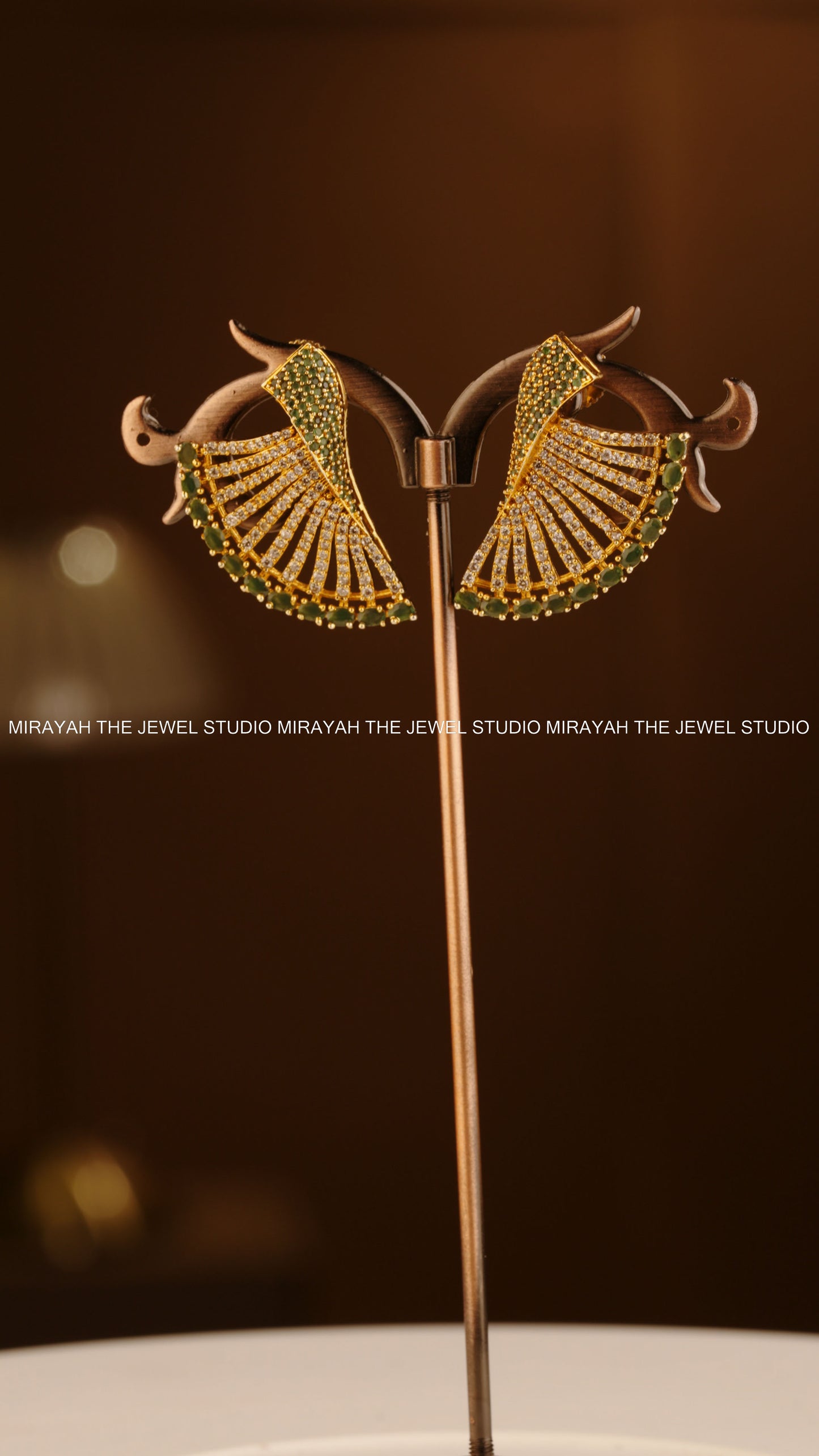 EMERALD ELAN EARRINGS