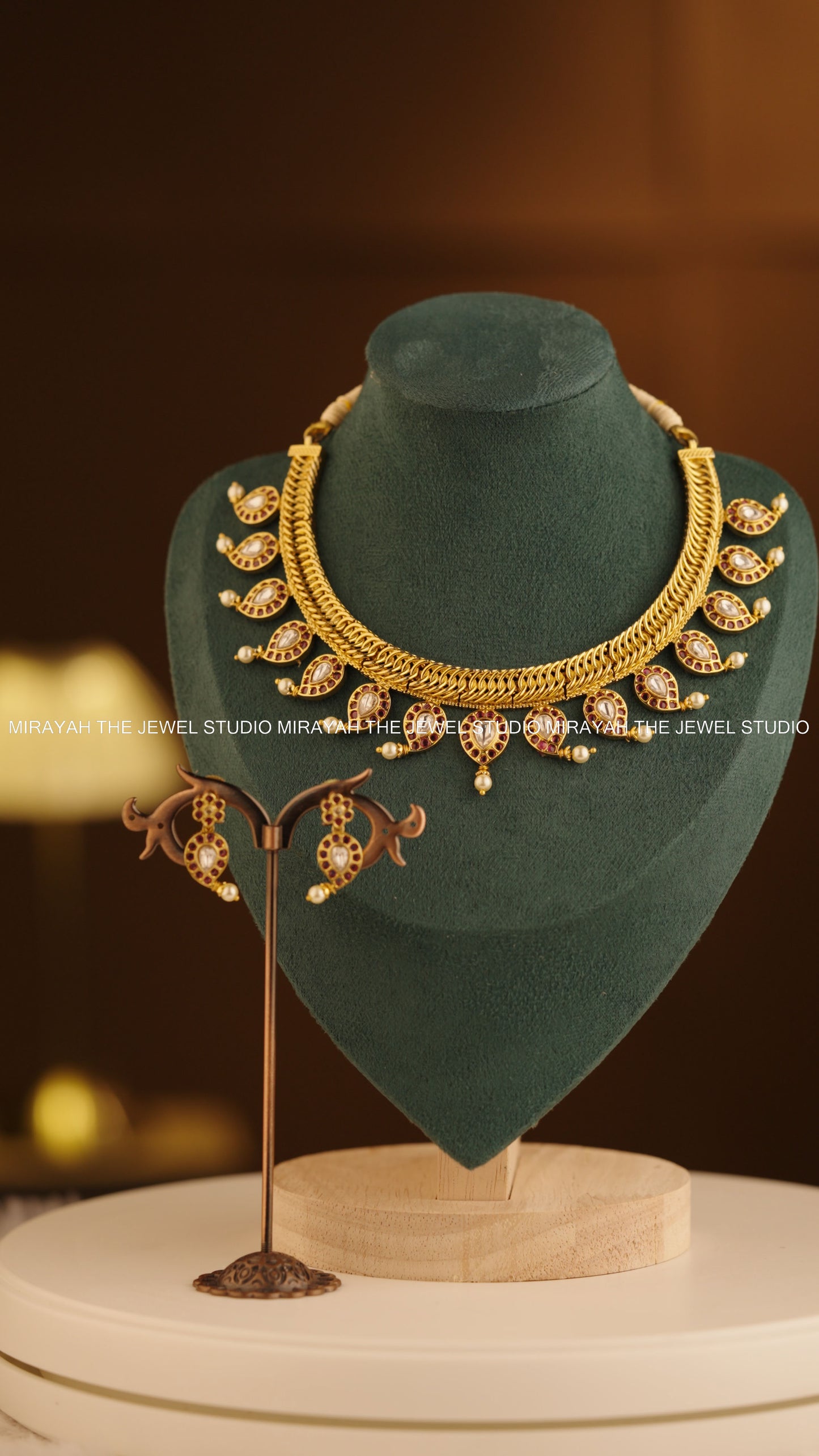 MANIKYA VALLI NECKLACE