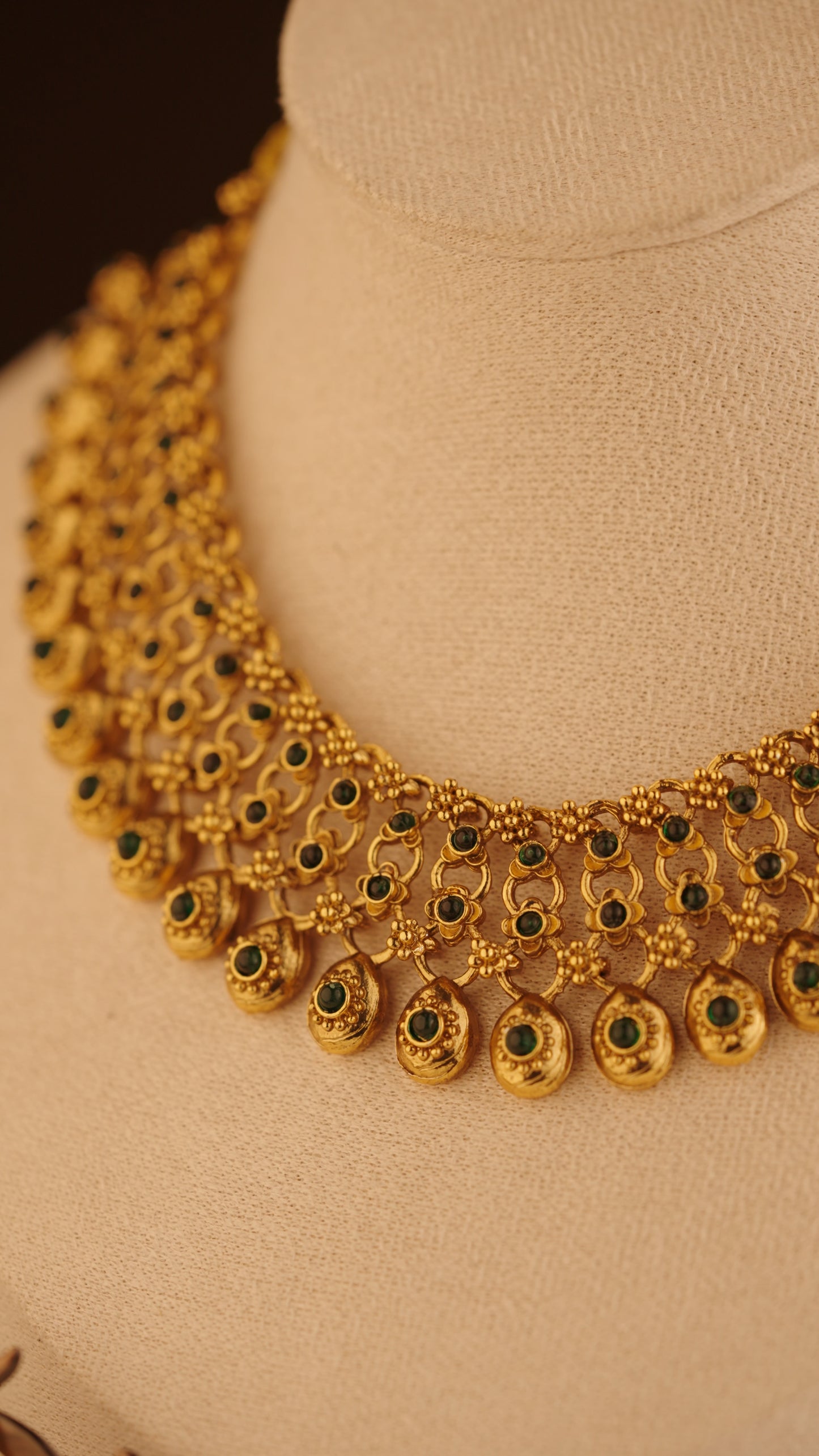 PUSHPAVALLI HERITAGE NECKLACE
