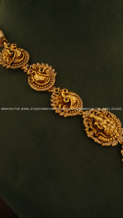 PREMIUM MAHARANI CREST NECKLACE