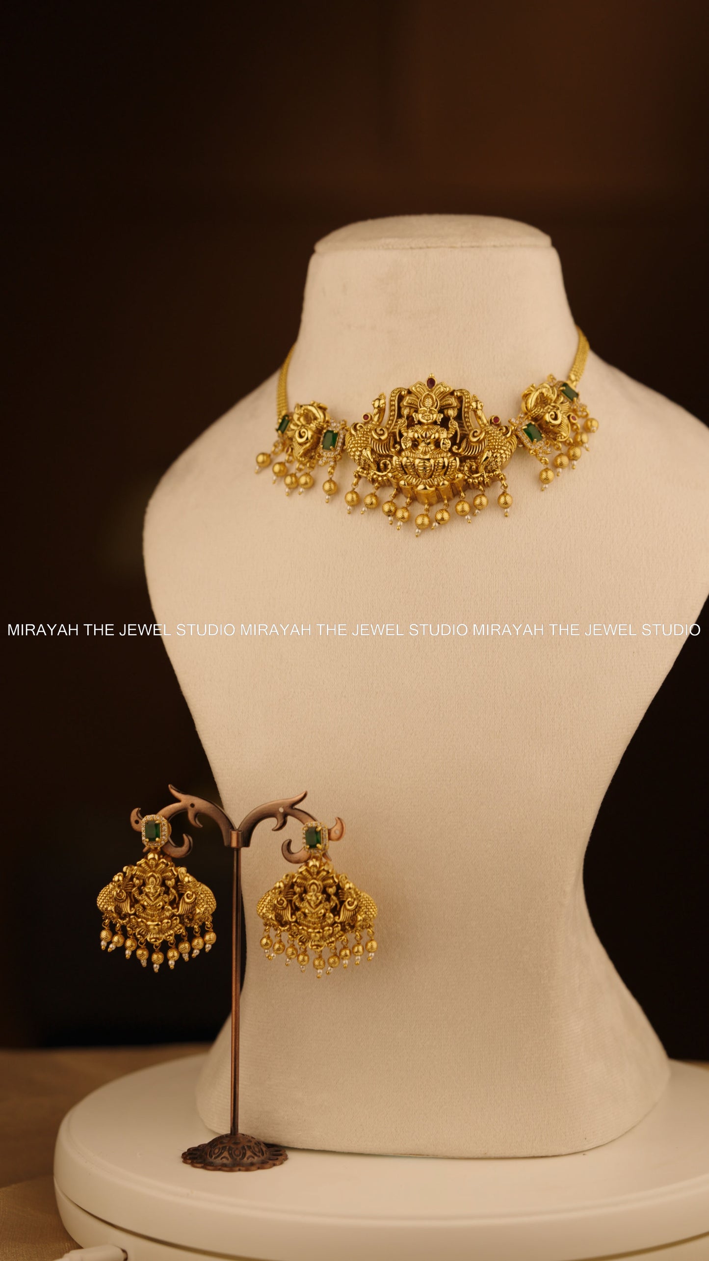 PREMIUM DIVINE PADMA CHOKER