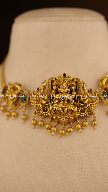 PREMIUM DIVINE PADMA CHOKER