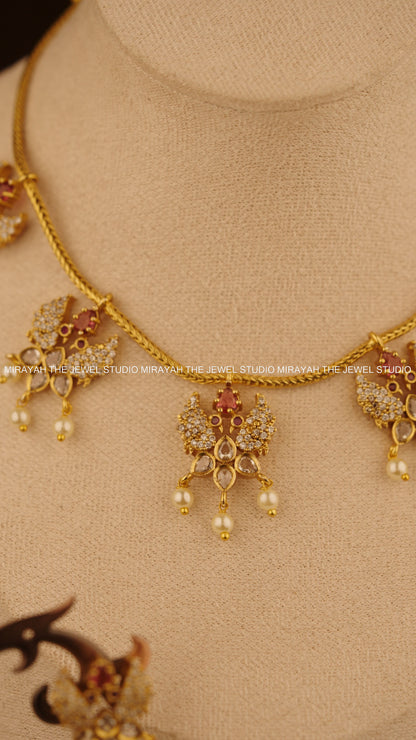 GOLDEN SWAN NECKLACE/CHOKER - RUBY
