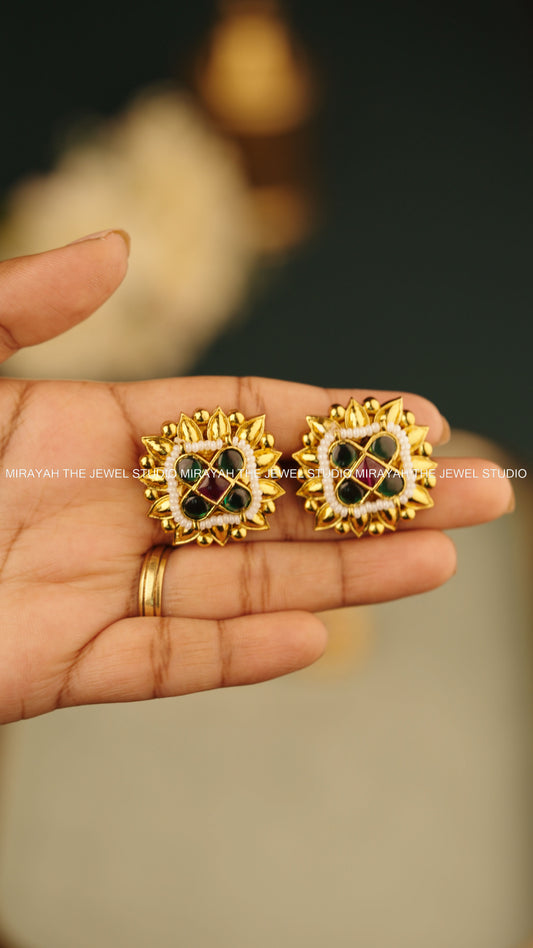 SWARNA VIBHA EARRINGS - GREEN