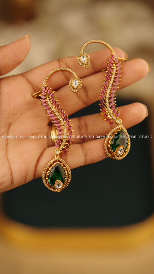 EMERALD VINE EARCUFF