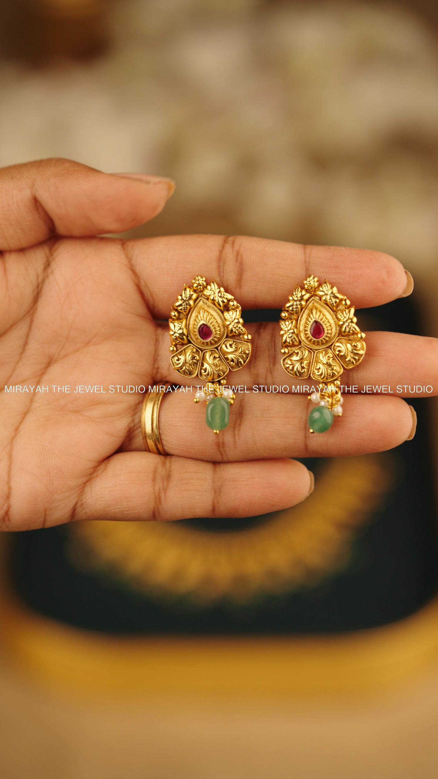 ROYAL MANGO BLOOM NECKLACE