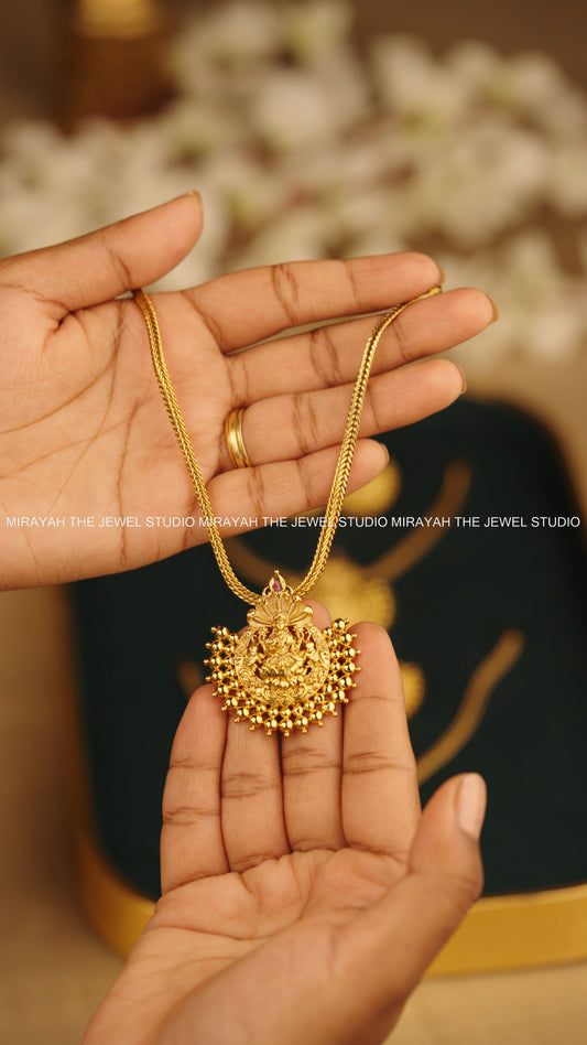 SHRI SAMPADA NECKLACE (WITH DETACHABLE PENDANT)