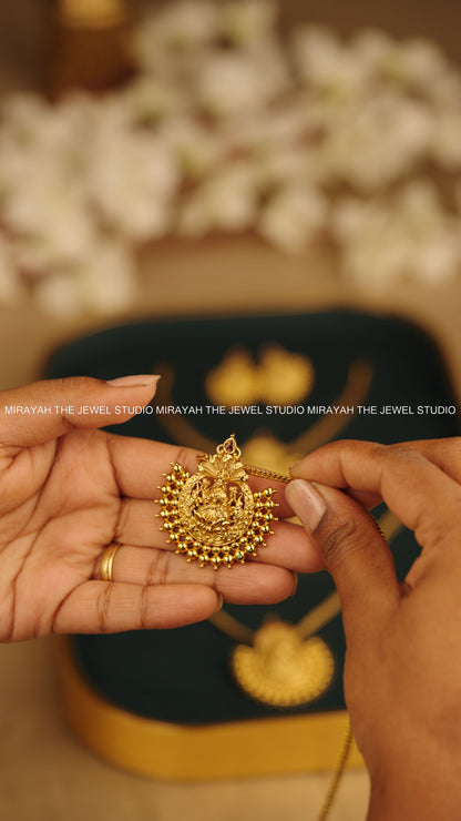 SHRI SAMPADA NECKLACE (WITH DETACHABLE PENDANT)
